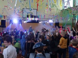 b_1024_768_0_00_images_2023_2024_WYDARZENIA_Choinka_418256500_840201761241107_8648289882337510466_n